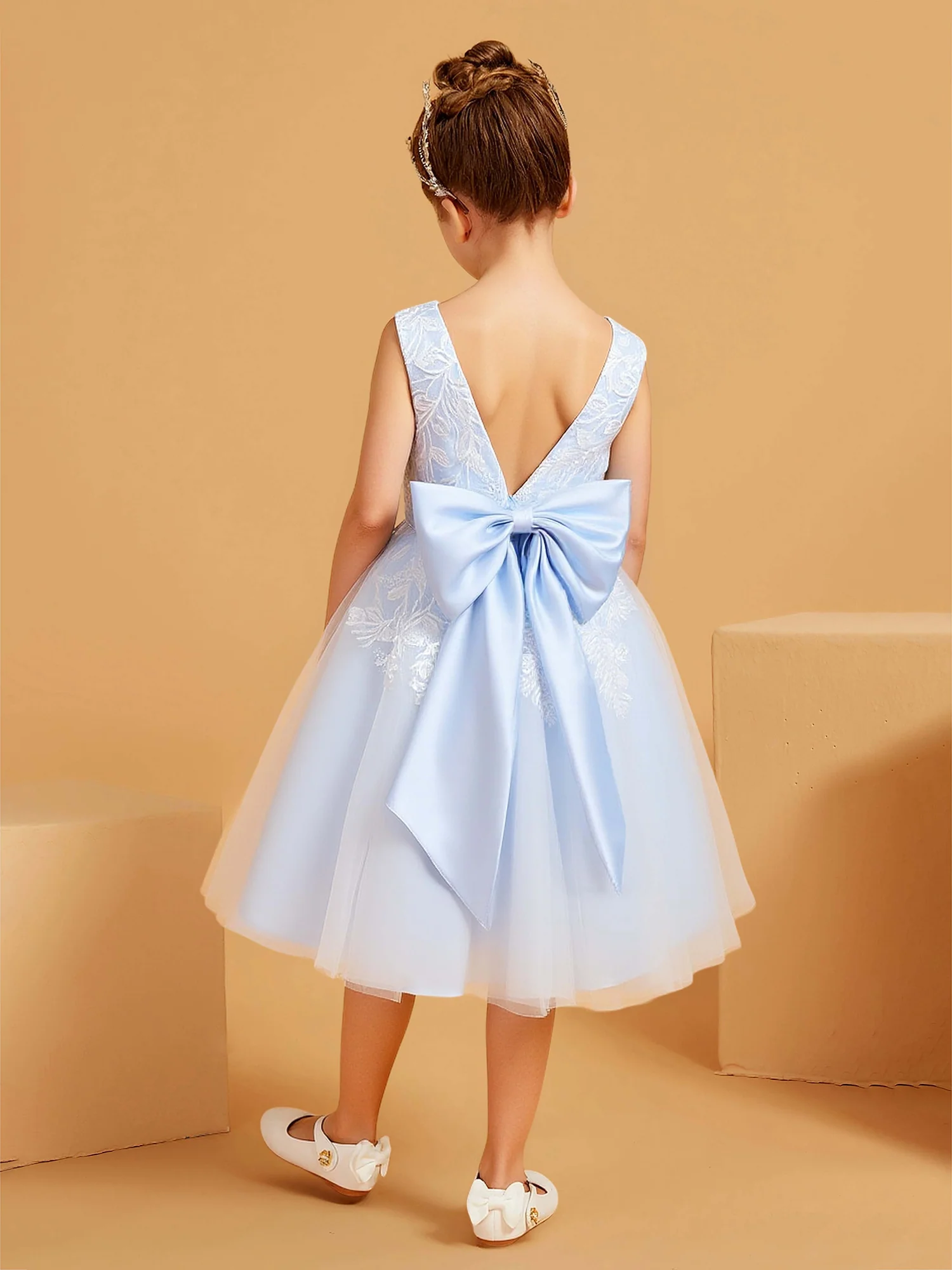 A-Line V-Neck Applique Tulle Flower Girl Dress With Bow Sky Blue - Image 2