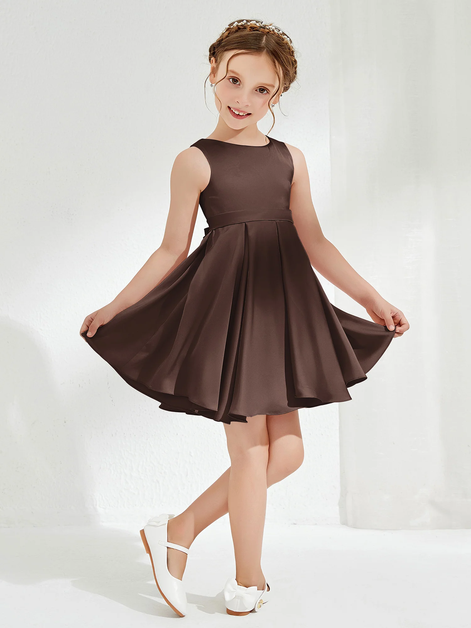 Cute Scoop Pleated Knee-Length Girl's Dress Chocolate