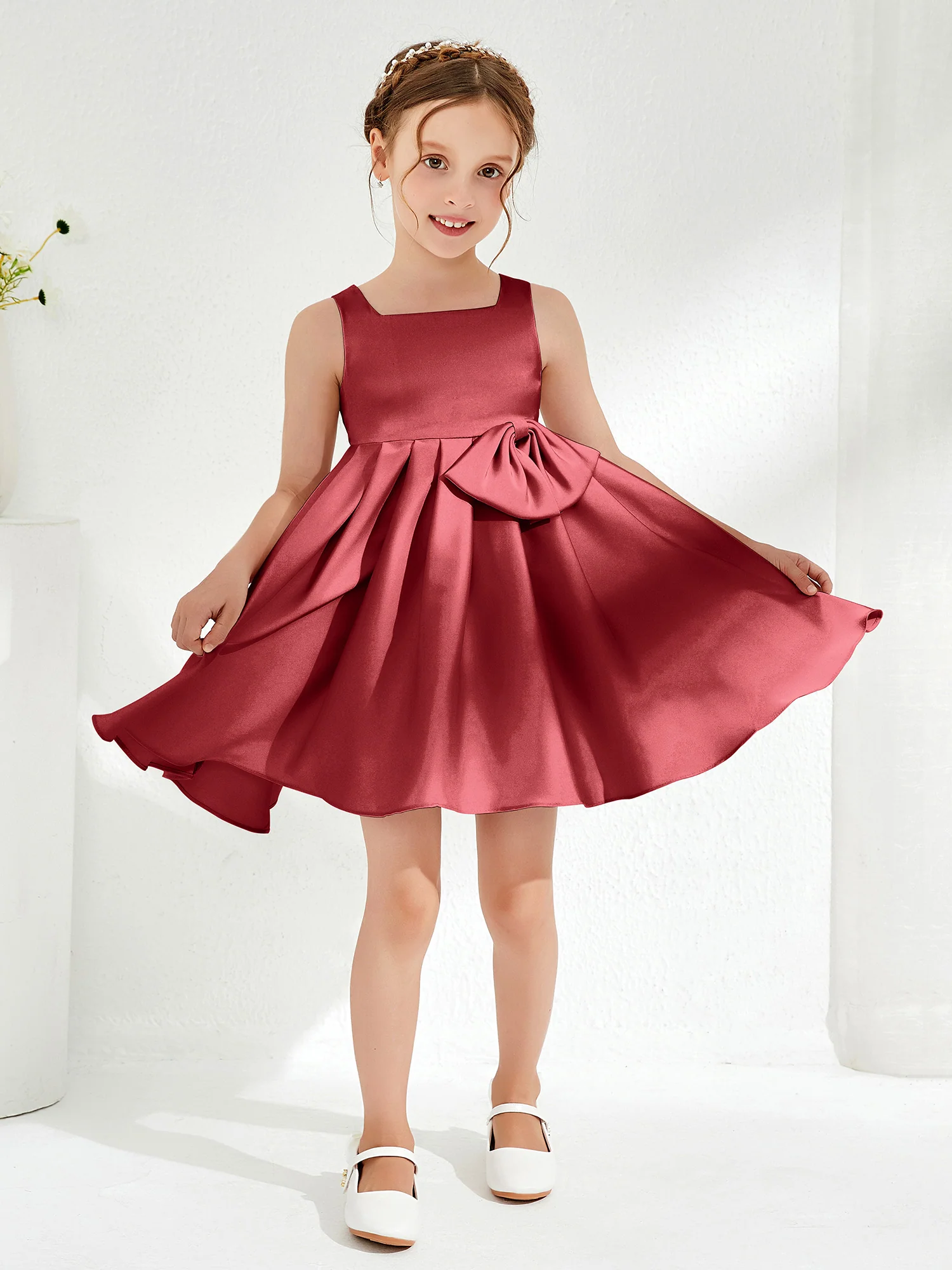Square Pleated Knee-Length Girl's Dress with Bow Burgundy