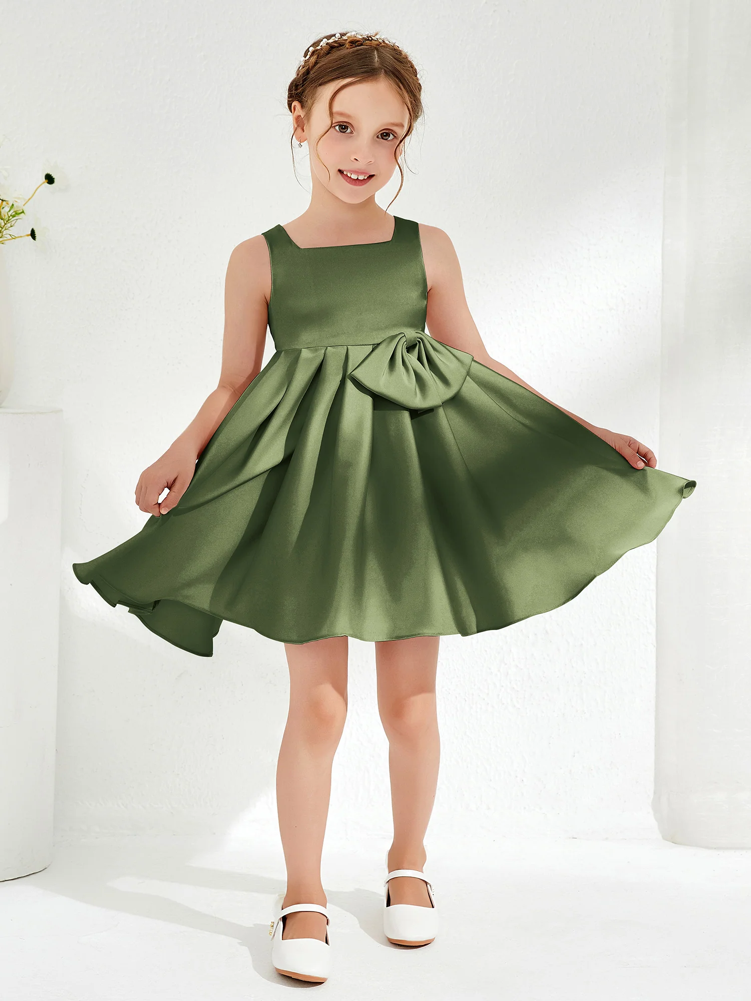 Square Pleated Knee-Length Girl's Dress with Bow Olive Green