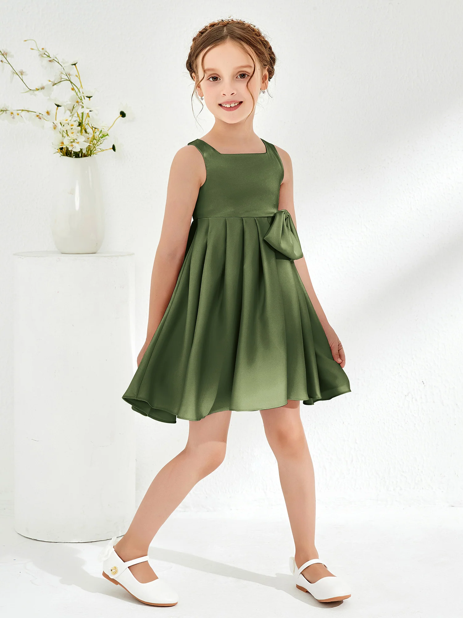 Square Pleated Knee-Length Girl's Dress with Bow Olive Green - Image 3